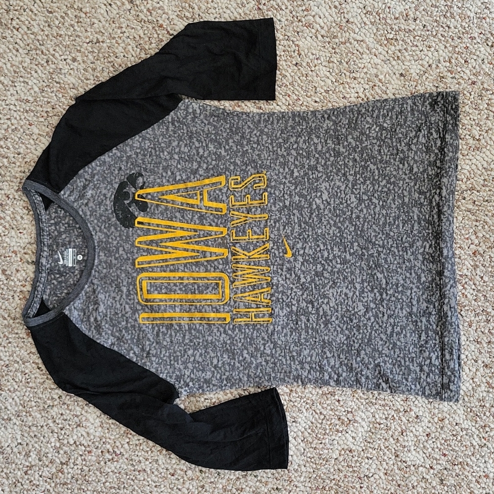 Nike Hawkeye 3/4 Sleeve Shirt